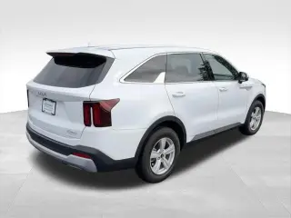 Kia Sorento 2024 LX 4p SUV