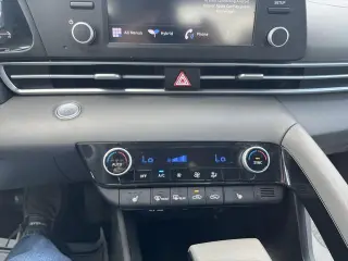 Hyundai ELANTRA Hybrid 2023 Azul 4p Sedán