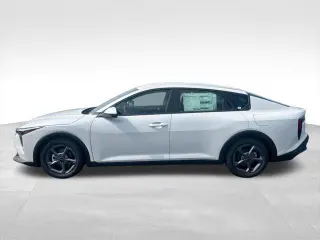 Kia K4 2026 LXS 4p Sedan