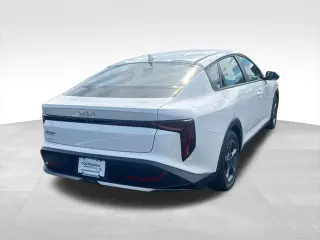 Kia K4 2026 LXS 4p Sedan