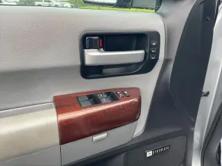 Toyota Sequoia 2016 4x4 Platinum 4p SUV FFV