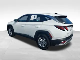 Hyundai TUCSON 2026 SE 4p SUV