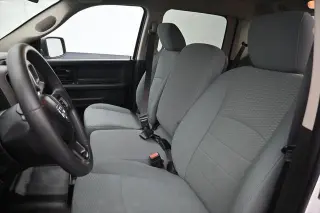 Ram 1500 Classic 2019 4x4 Tradesman 4p Camión Cabina Completa 5.5 pies ST Pickup