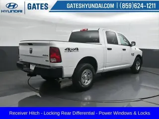 Ram 1500 Classic 2019 4x4 Tradesman 4p Camión Cabina Completa 5.5 pies ST Pickup