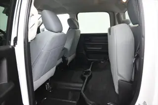 Ram 1500 Classic 2019 4x4 Tradesman 4p Camión Cabina Completa 5.5 pies ST Pickup