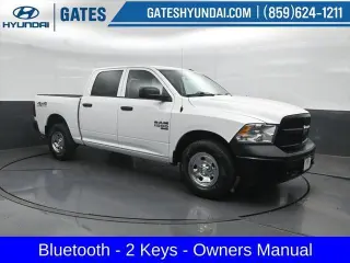Ram 1500 Classic 2019 4x4 Tradesman 4p Camión Cabina Completa 5.5 pies ST Pickup