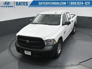Ram 1500 Classic 2019 4x4 Tradesman 4p Camión Cabina Completa 5.5 pies ST Pickup