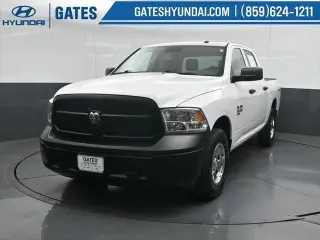 Ram 1500 Classic 2019 4x4 Tradesman 4p Camión Cabina Completa 5.5 pies ST Pickup