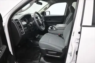 Ram 1500 Classic 2019 4x4 Tradesman 4p Camión Cabina Completa 5.5 pies ST Pickup
