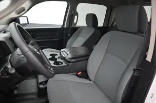 Ram 1500 Classic 2021 4x4 Tradesman 4p. Cabina Doble Estándar 5.5 pies CA Pickup