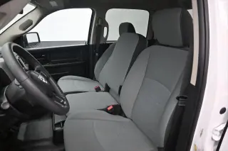 Ram 1500 Classic 2021 4x4 Tradesman 4p. Cabina Doble Estándar 5.5 pies CA Pickup