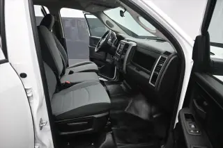 Ram 1500 Classic 2021 4x4 Tradesman 4p. Cabina Doble Estándar 5.5 pies CA Pickup