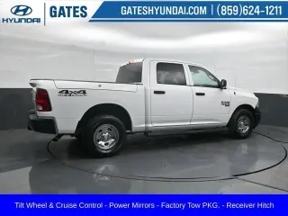 Ram 1500 Classic 2021 4x4 Tradesman 4p. Cabina Doble Estándar 5.5 pies CA Pickup