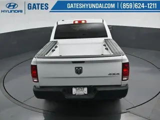 Ram 1500 Classic 2021 4x4 Tradesman 4p. Cabina Doble Estándar 5.5 pies CA Pickup