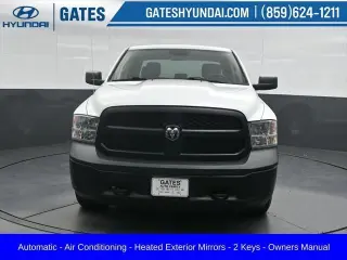 Ram 1500 Classic 2021 4x4 Tradesman 4p. Cabina Doble Estándar 5.5 pies CA Pickup