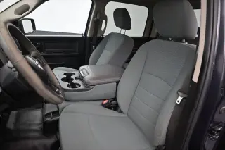 Ram 1500 Classic 2019 4x4 Tradesman 4p. Cabina de Conductor 5.5 pies SBT Camioneta