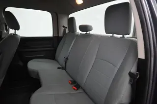 Ram 1500 Classic 2019 4x4 Tradesman 4p. Cabina de Conductor 5.5 pies SBT Camioneta