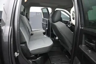 Ram 1500 Classic 2021 4x4 Tradesman 4p. Cabina Extendida 5.5 pies Caja Corta Pick-up