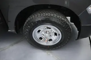 Ram 1500 Classic 2021 4x4 Tradesman 4p. Cabina Extendida 5.5 pies Caja Corta Pick-up