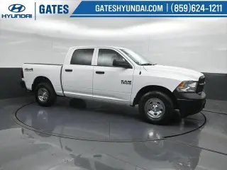 Ram 1500 2016 4x4 Tradesman 4p Camión Cabina Doble 5.5 pies BAS