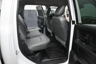 Ram 1500 2016 4x4 Tradesman 4p Camión Cabina Doble 5.5 pies BAS