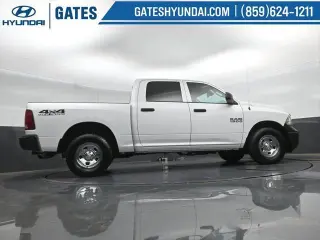 Ram 1500 2016 4x4 Tradesman 4p Camión Cabina Doble 5.5 pies BAS