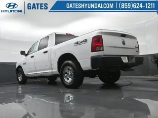 Ram 1500 2016 4x4 Tradesman 4p Camión Cabina Doble 5.5 pies BAS
