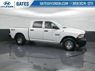 Ram 1500 2016 4x4 Tradesman 4p Camión Cabina Doble 5.5 pies BAS