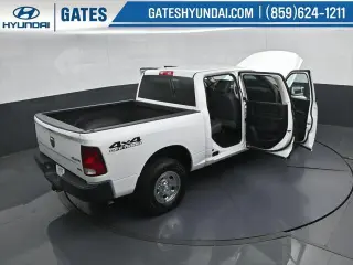 Ram 1500 2016 4x4 Tradesman 4p Camión Cabina Doble 5.5 pies BAS