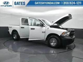 Ram 1500 2016 4x4 Tradesman 4p Camión Cabina Doble 5.5 pies BAS