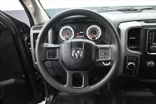 Ram 1500 2018 4x4 Tradesman 4p. Cabina Doble 5.5 pies ST Camioneta