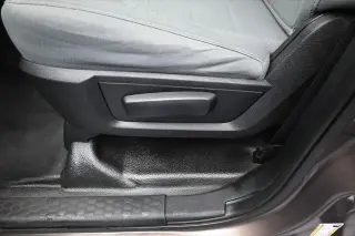 Ram 1500 2018 4x4 Tradesman 4p. Cabina Doble 5.5 pies ST Camioneta