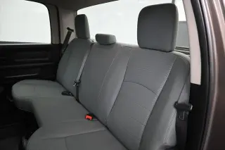 Ram 1500 2018 4x4 Tradesman 4p. Cabina Doble 5.5 pies ST Camioneta