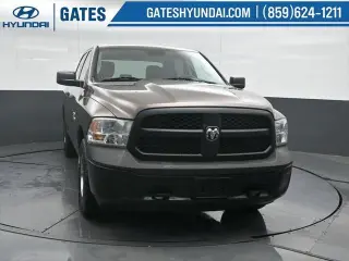 Ram 1500 2018 4x4 Tradesman 4p. Cabina Doble 5.5 pies ST Camioneta