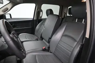 Ram 1500 Classic 2021 4x4 Tradesman 4p Camión Cabina Completa 5.5 pies CB