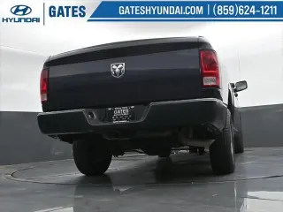Ram 1500 Classic 2021 4x4 Tradesman 4p Camión Cabina Completa 5.5 pies CB