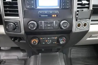 Ford F-350 Super Duty 2022 4x4 XL 4 puertas Cabina de tripulación 6,8 pies SB SRW Camioneta pickup