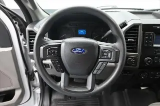 Ford F-350 Super Duty 2022 4x4 XL 4 puertas Cabina de tripulación 6,8 pies SB SRW Camioneta pickup