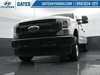 Ford F-350 Super Duty 2022 4x4 XL 4 puertas Cabina de tripulación 6,8 pies SB SRW Camioneta pickup