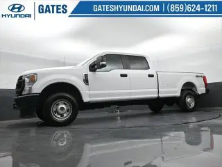 Ford F-350 Super Duty 2022 4x4 XL 4 puertas Cabina de tripulación 6,8 pies SB SRW Camioneta pickup