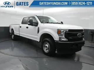 Ford F-350 Super Duty 2022 4x4 XL 4 puertas Cabina de tripulación 6,8 pies SB SRW Camioneta pickup