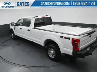 Ford F-350 Super Duty 2022 4x4 XL 4 puertas Cabina de tripulación 6,8 pies SB SRW Camioneta pickup