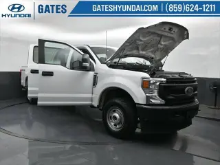Ford F-350 Super Duty 2022 4x4 XL 4 puertas Cabina de tripulación 6,8 pies SB SRW Camioneta pickup