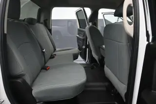Ram 1500 Classic 2019 4x4 Tradesman 4p. Cabina Doble 5.5 pies CT Camioneta