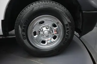 Ram 1500 Classic 2019 4x4 Tradesman 4p. Cabina Doble 5.5 pies CT Camioneta