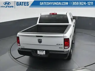 Ram 1500 Classic 2019 4x4 Tradesman 4p. Cabina Doble 5.5 pies CT Camioneta