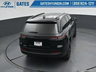 Jeep Grand Cherokee 2023 4x4 Altitude 4p SUV