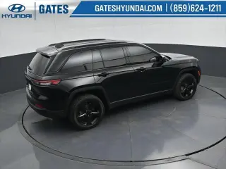 Jeep Grand Cherokee 2023 4x4 Altitude 4p SUV