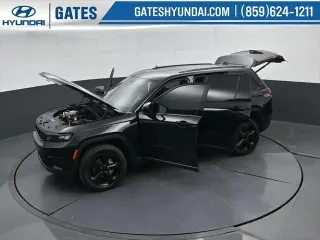 Jeep Grand Cherokee 2023 4x4 Altitude 4p SUV