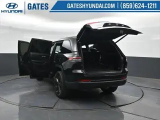 Jeep Grand Cherokee 2023 4x4 Altitude 4p SUV